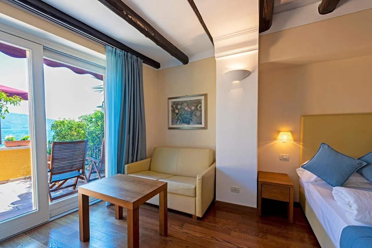 Hotel Baia D'Oro - Adults Only Gargnano 4*,  Italien