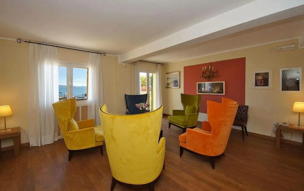 Hotel Baia D'Oro - Adults Only Gargnano